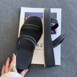 صندل لژدار مشکی اسپورت