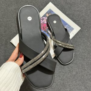 صندل لژدار مشکی